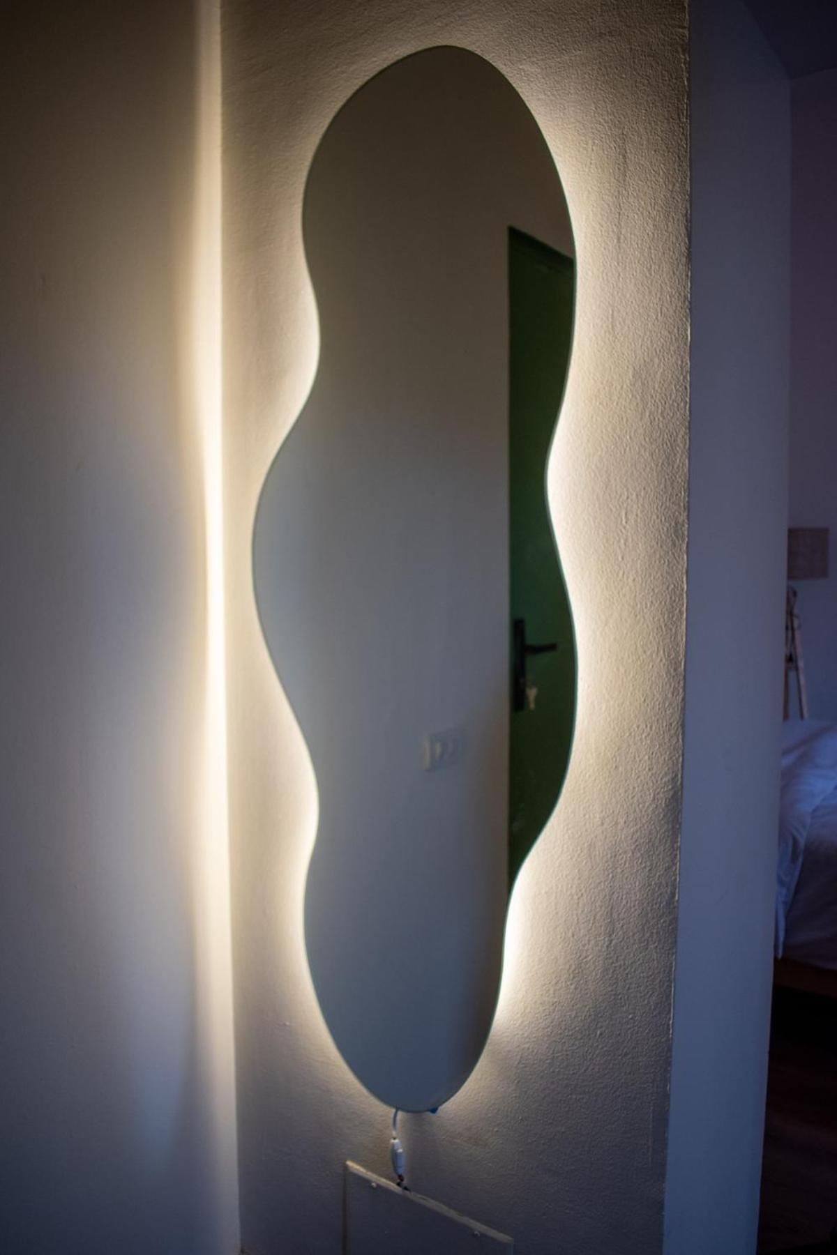 Luxury With Private Balcony 1007 Apartment