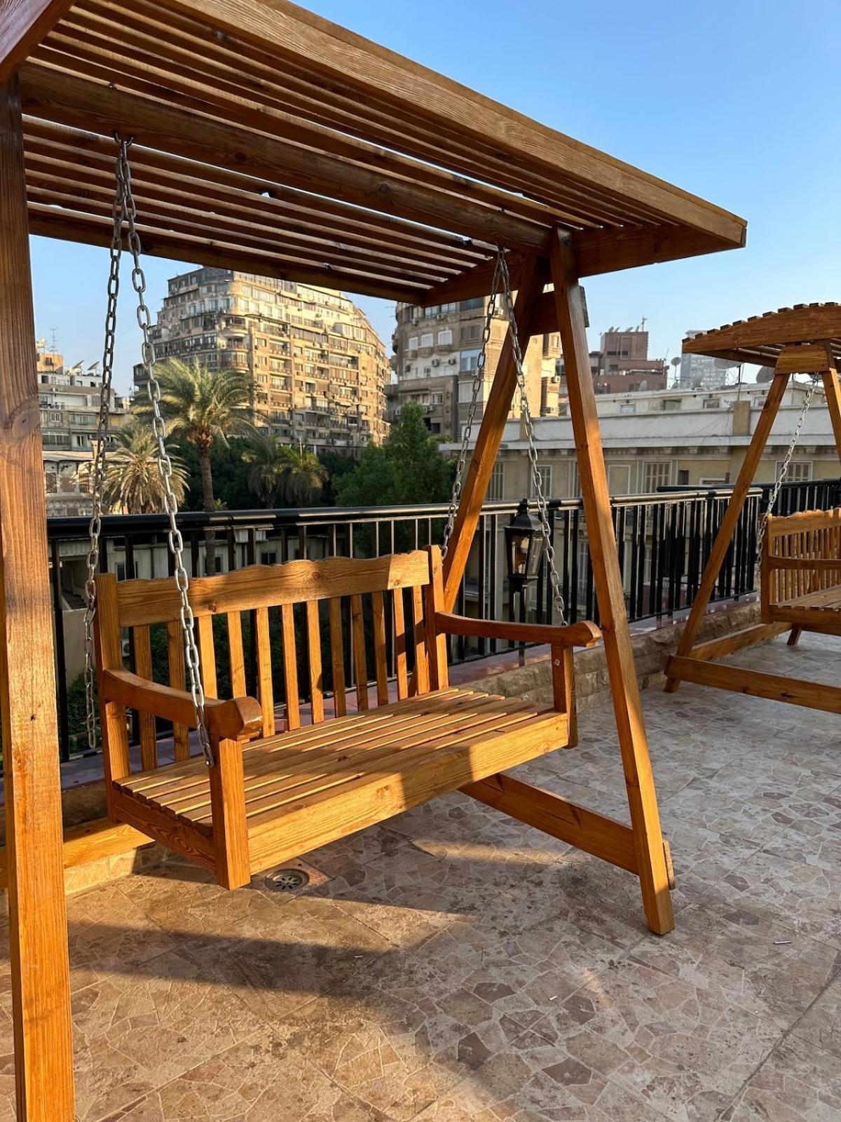 Apartment Luxury With Private Balcony 1007