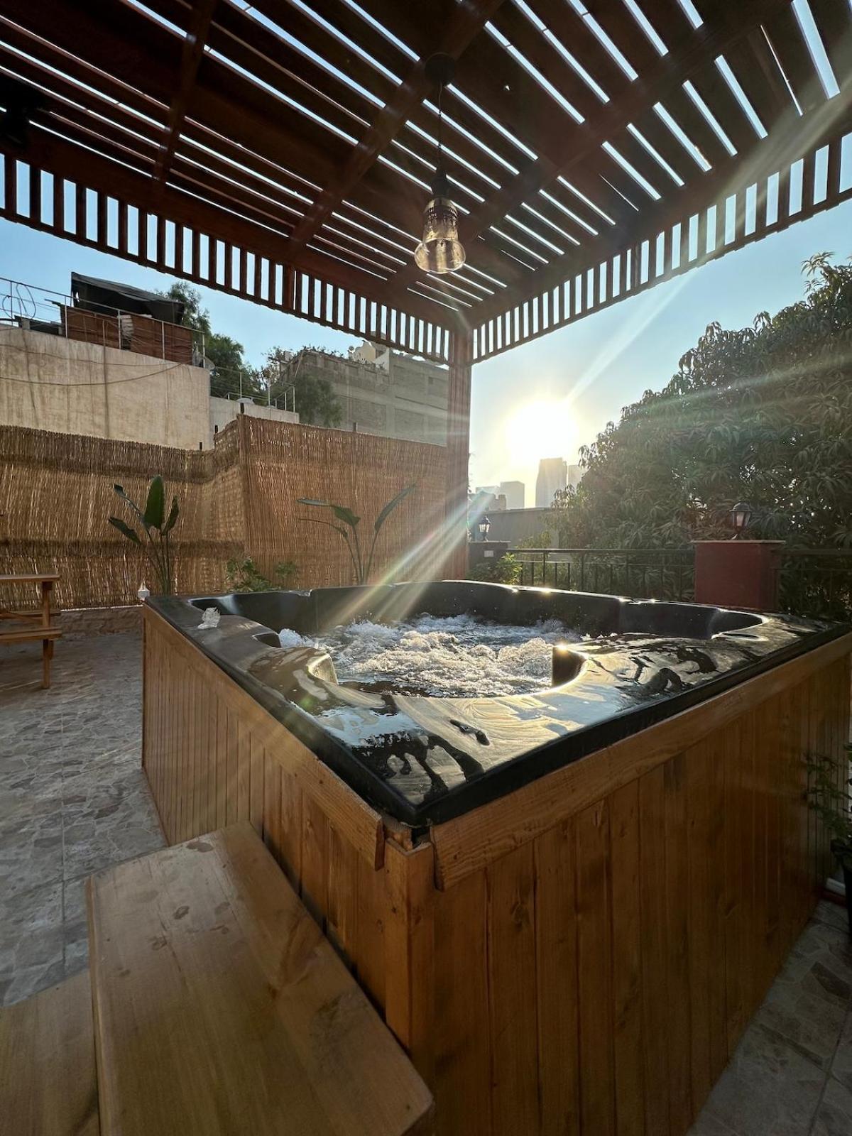Luxury With Private Balcony 1007 Apartment *